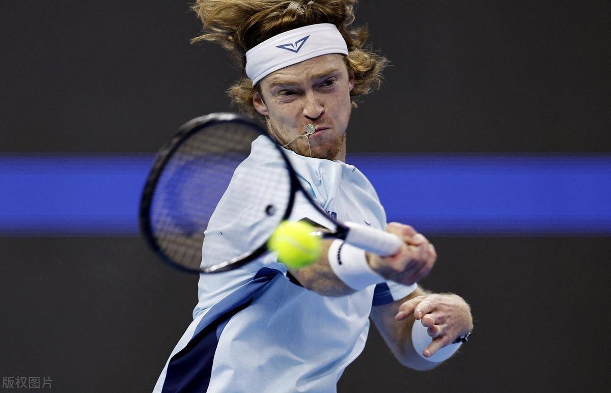 排球实践中 排球实践中