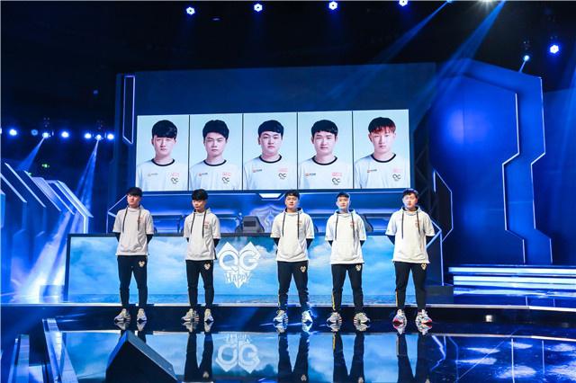 但据熟悉他 但据熟悉他