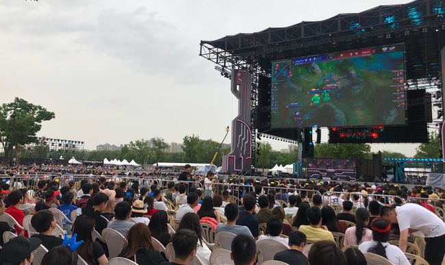 尼克斯的惊 尼克斯的惊